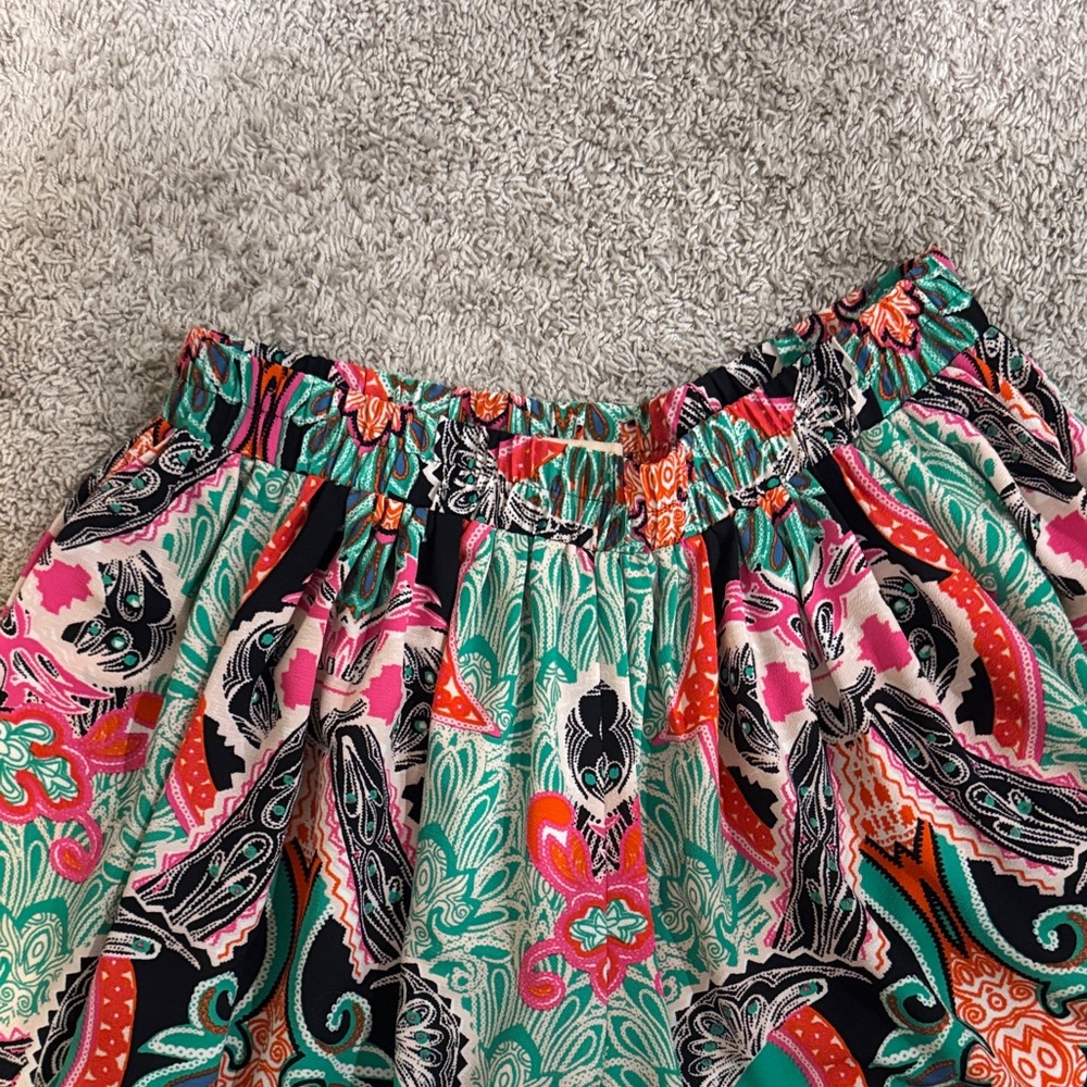 Gibson Latimer Vibrant Green and Pink Women's Shorts - Picture 2 of 3